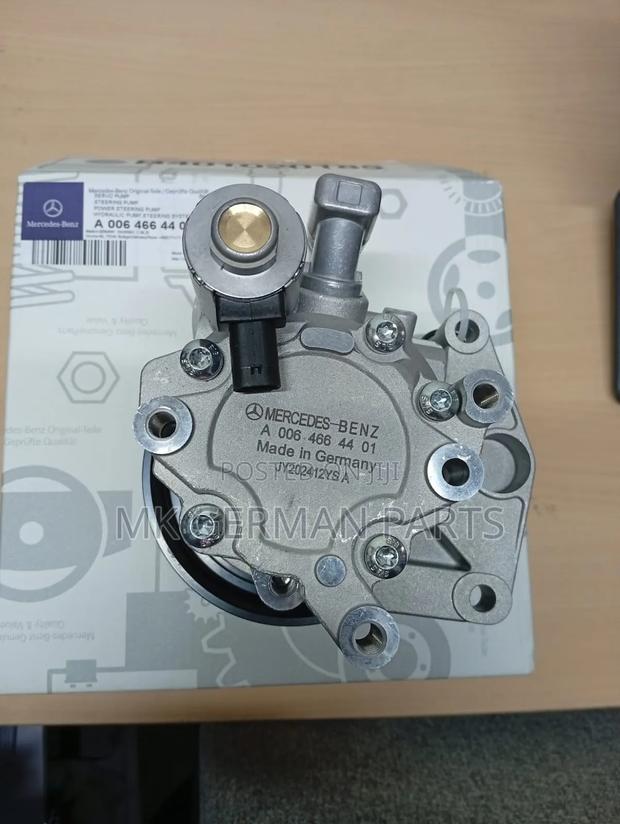 Genuine Power Steering Pump for M272,M273 Engine.