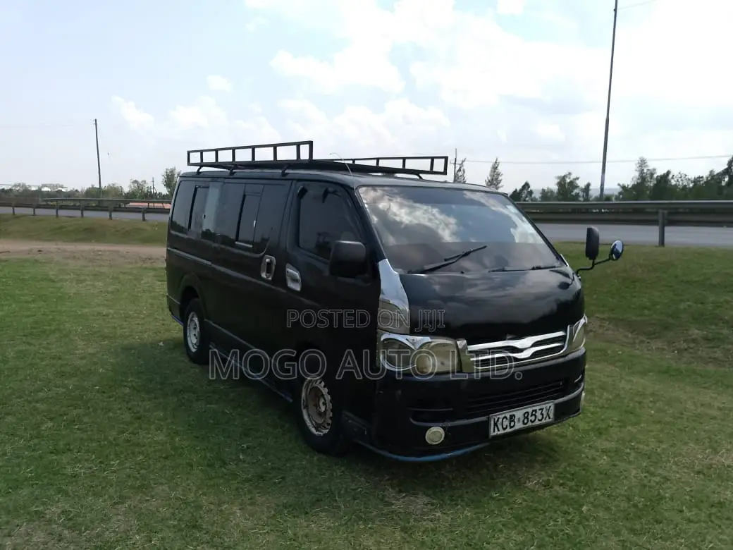 Toyota HiAce 2007 Black