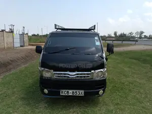 Toyota HiAce 2007 Black