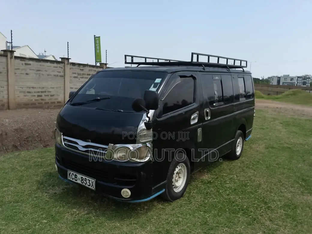 Toyota HiAce 2007 Black