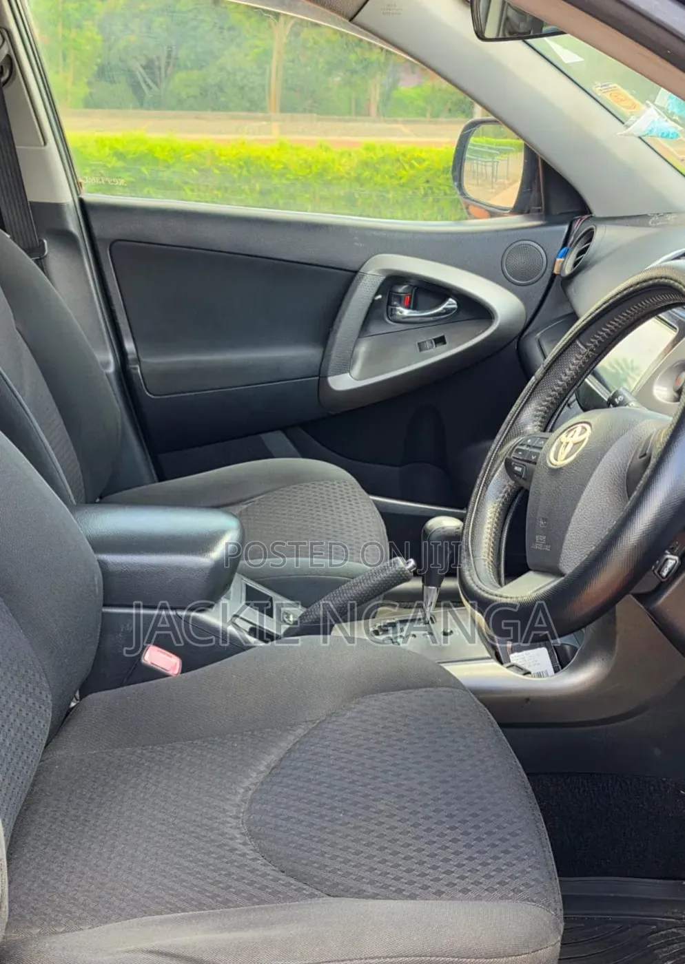 Toyota Vanguard 2010 Black