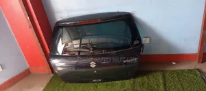 Suzuki Swift Boot/ Tailgate 08
