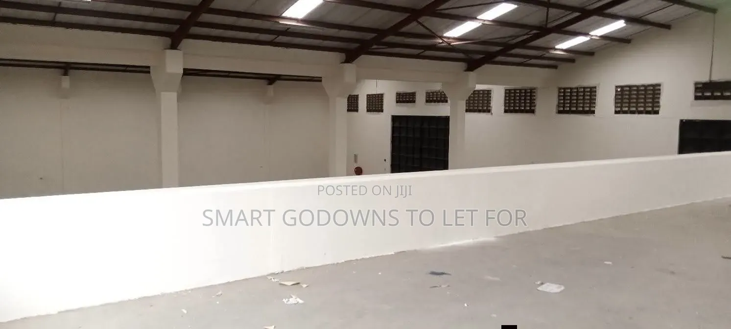 Road C Modern Godowns to Let