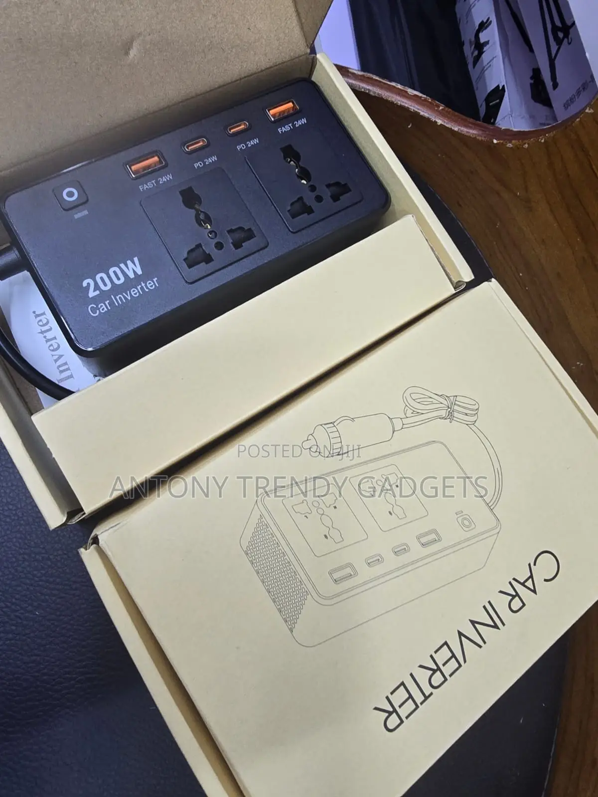 200W Vehicle Power Converter With Dual AC USB Fast Charge
