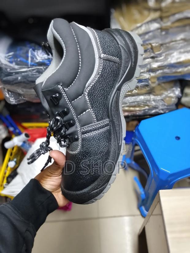 Durable Safe Boots