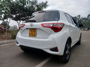 Toyota Vitz 2012 White