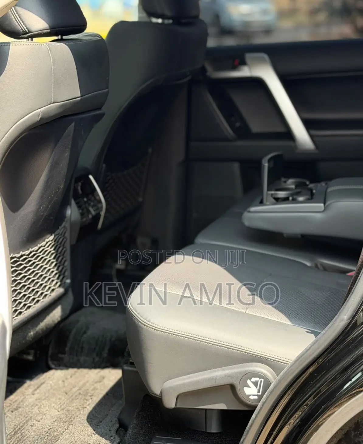 Toyota Land Cruiser Prado 2022 Black