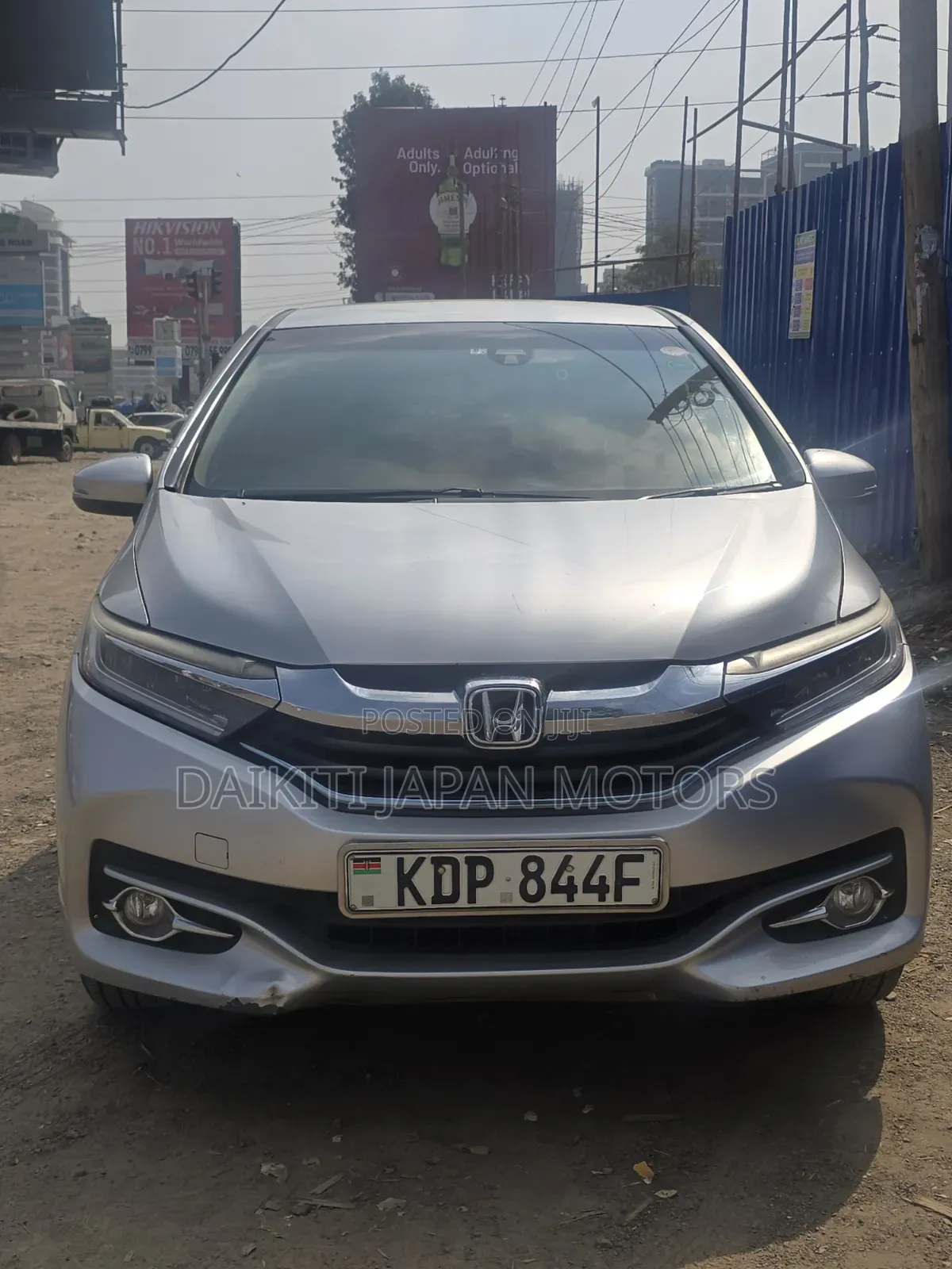 Honda Fit Shuttle 2017 Silver