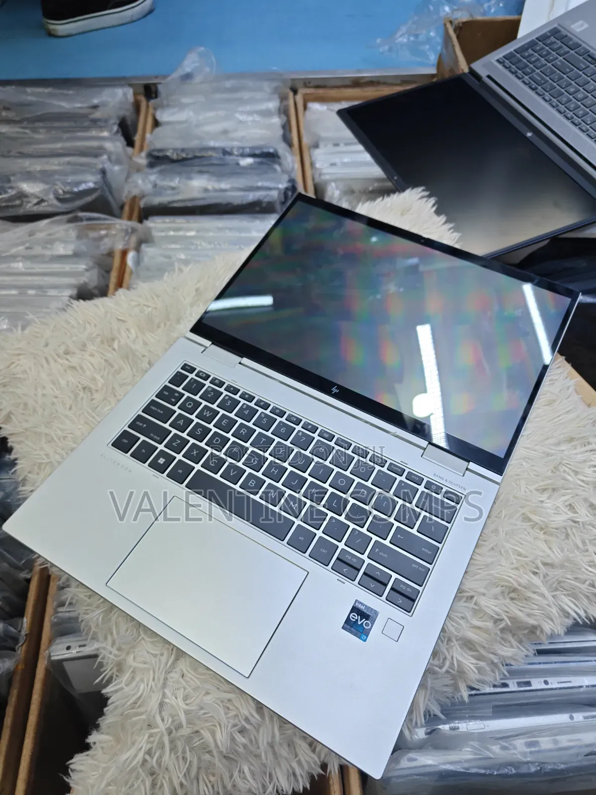 Laptop HP EliteBook x360 1040 G10 16GB Intel Core i7 SSD 256GB