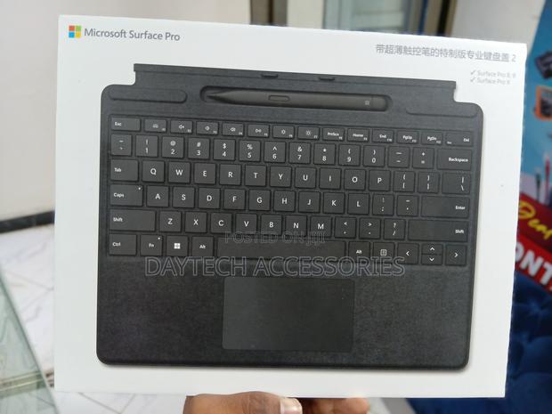 Microsoft Surface Pro 8 / X Signature Keyboard - Black - thumbnail 3