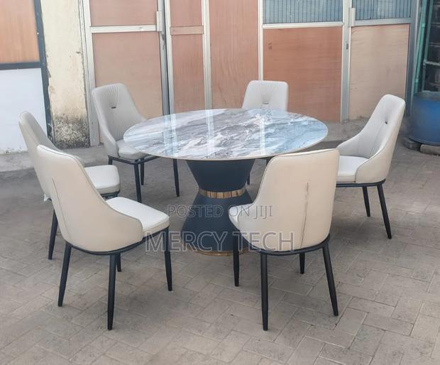 Round Top Marble Dining Table - thumbnail 2