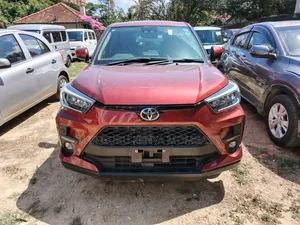 Toyota Raize 2020 Maroon
