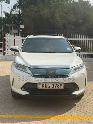 Toyota Harrier 2.0 2017 White
