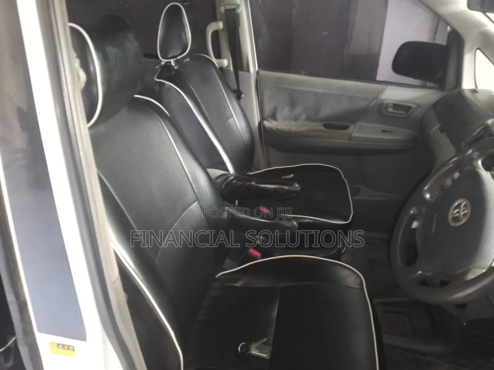Toyota Noah 2007 White