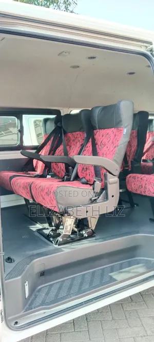 Toyota Haice Seats -9l