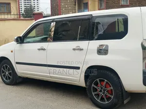Toyota Succeed SV Premium 2014 White