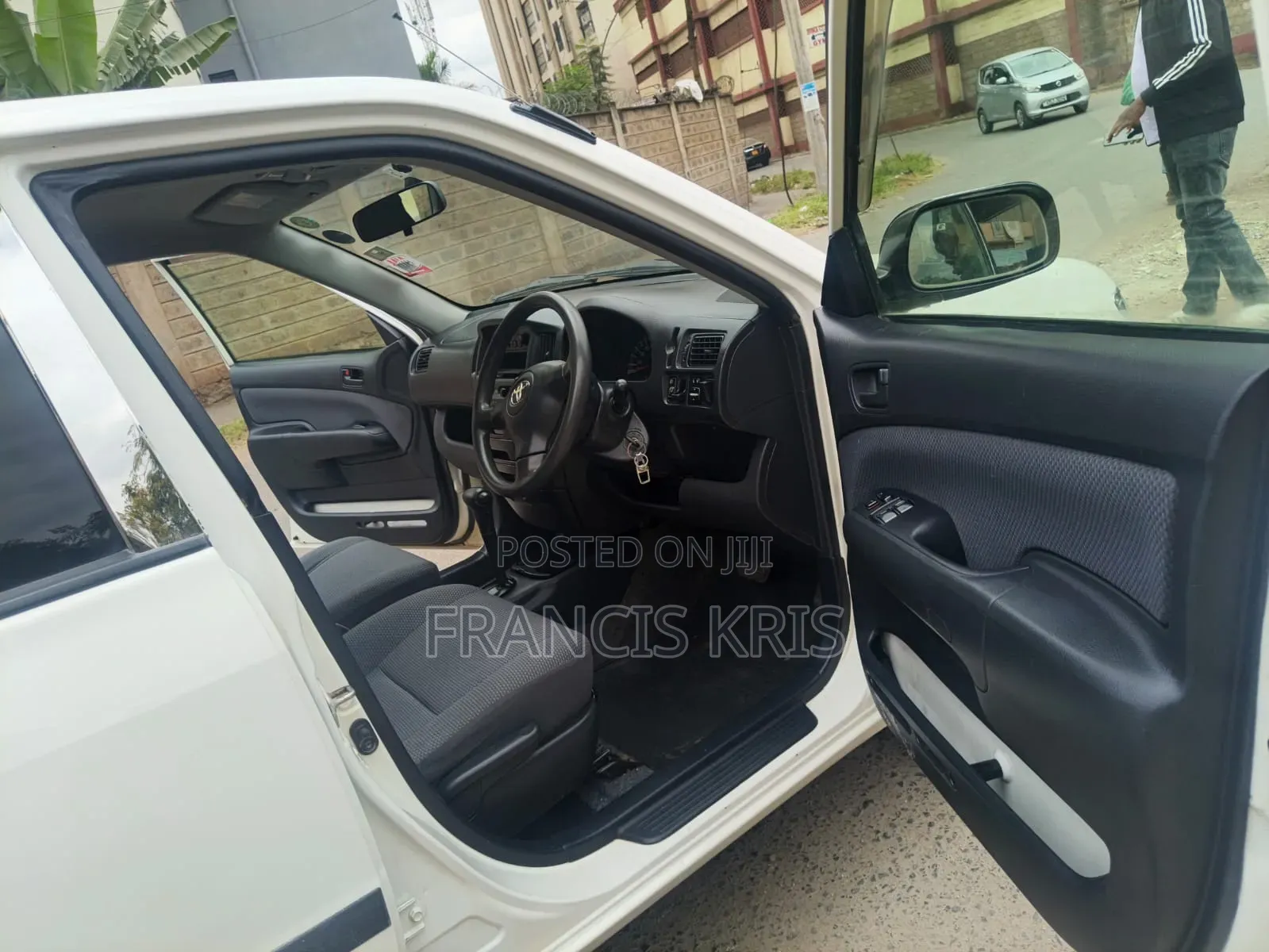 Toyota Succeed SV Premium 2014 White