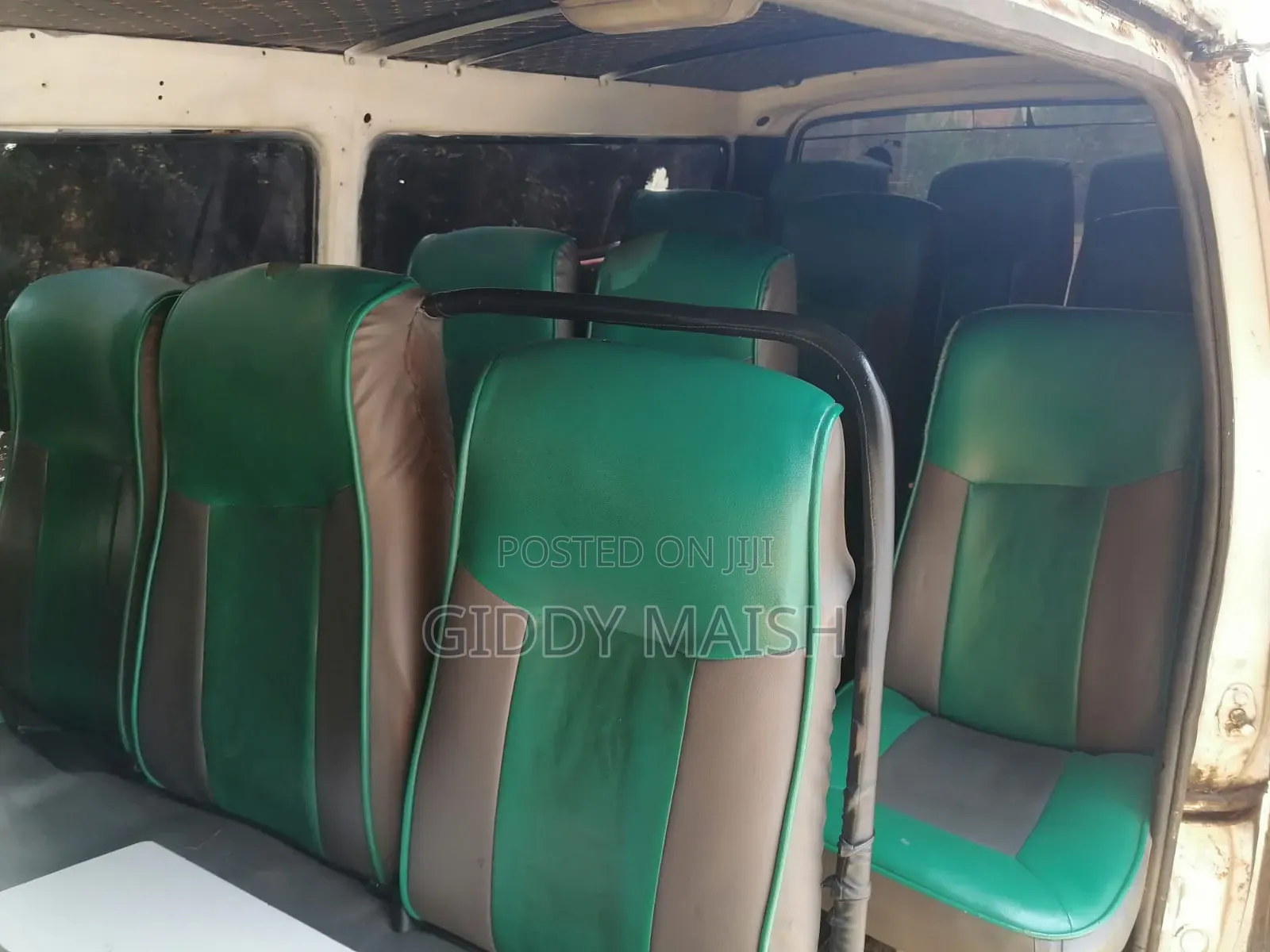 Toyota HiAce 2007 White