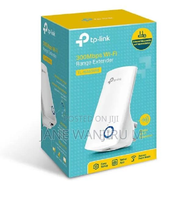 Fast TP-Link Wireless Range Extender TL-WA850RE - main view