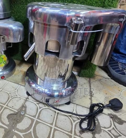 Commercial Electric Juicer