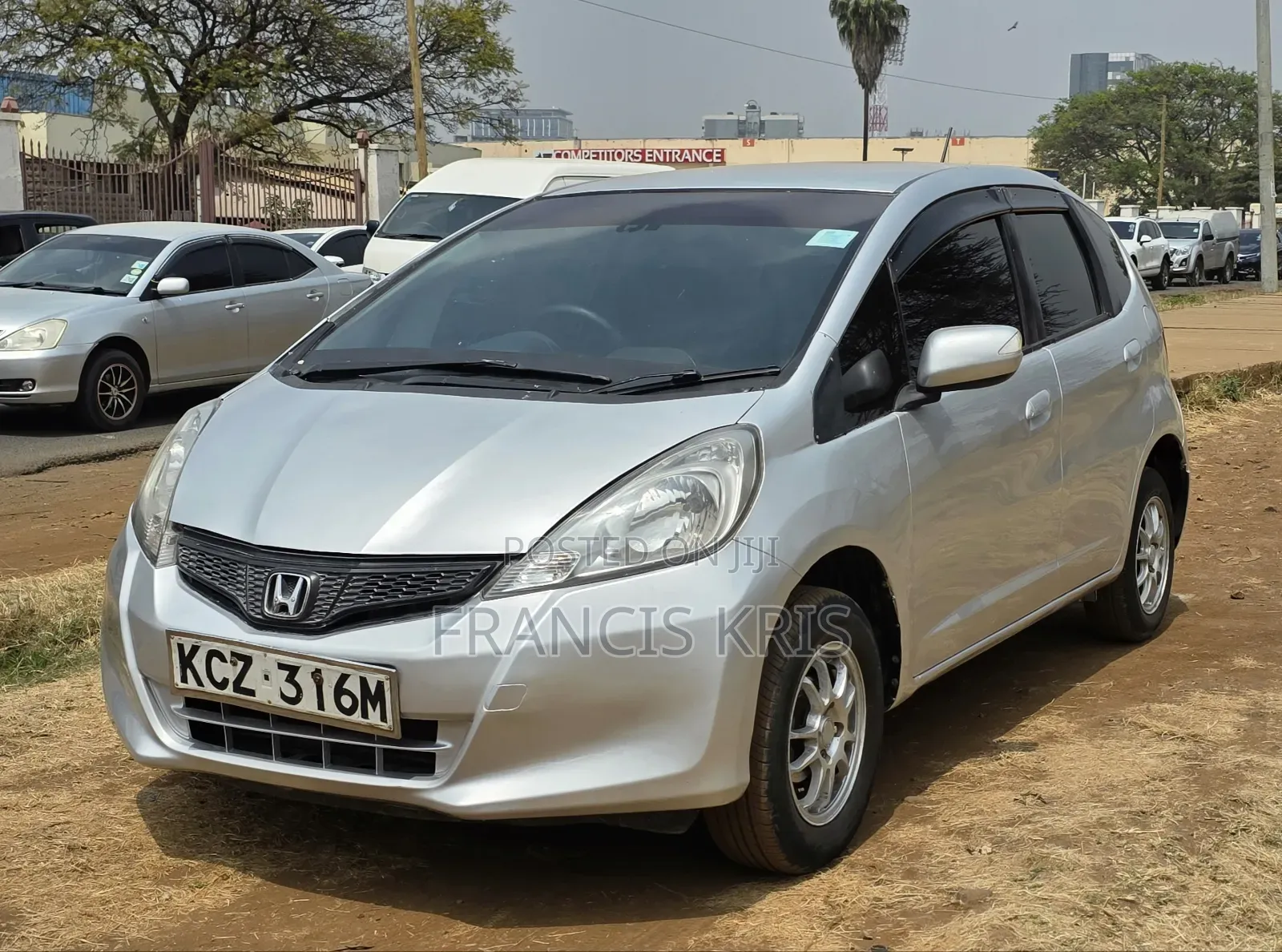 Honda Fit 2012 Silver