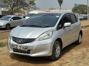 Honda Fit 2012 Silver