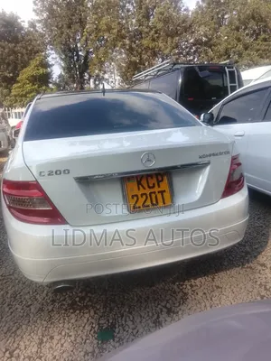 Mercedes-Benz C200 2011 White