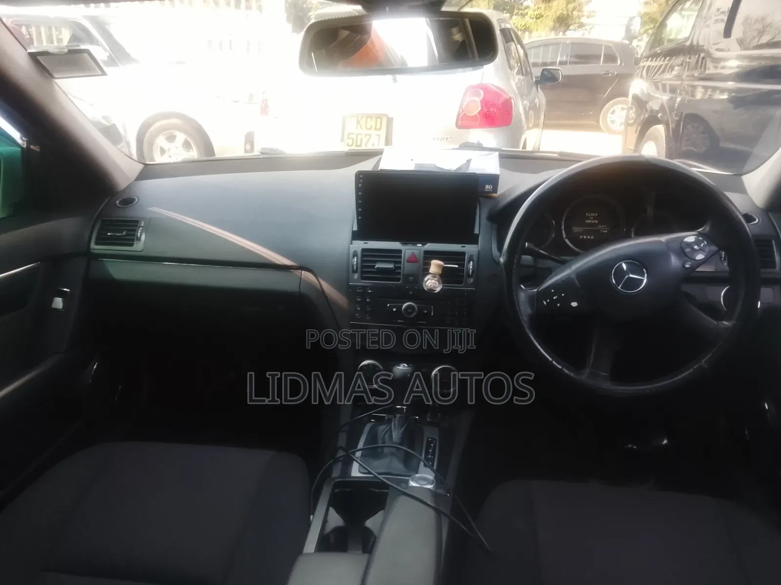 Mercedes-Benz C200 2011 White