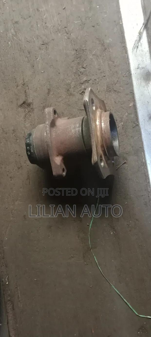 Tiida Rear Wheel Hub - thumbnail 2