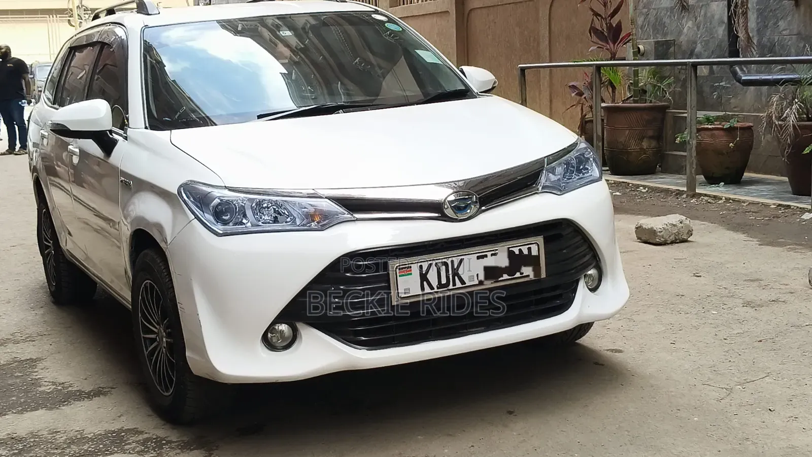 Toyota Corolla Fielder 2015 White