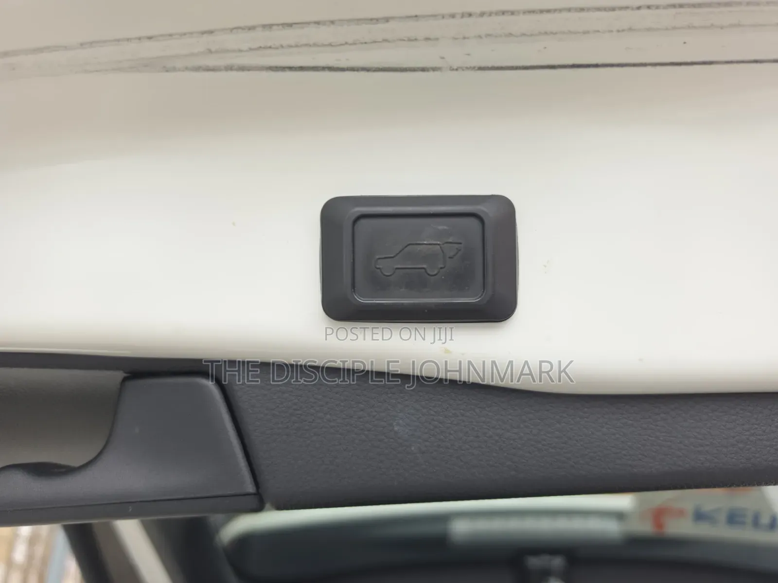 Toyota RAV4 2019 White