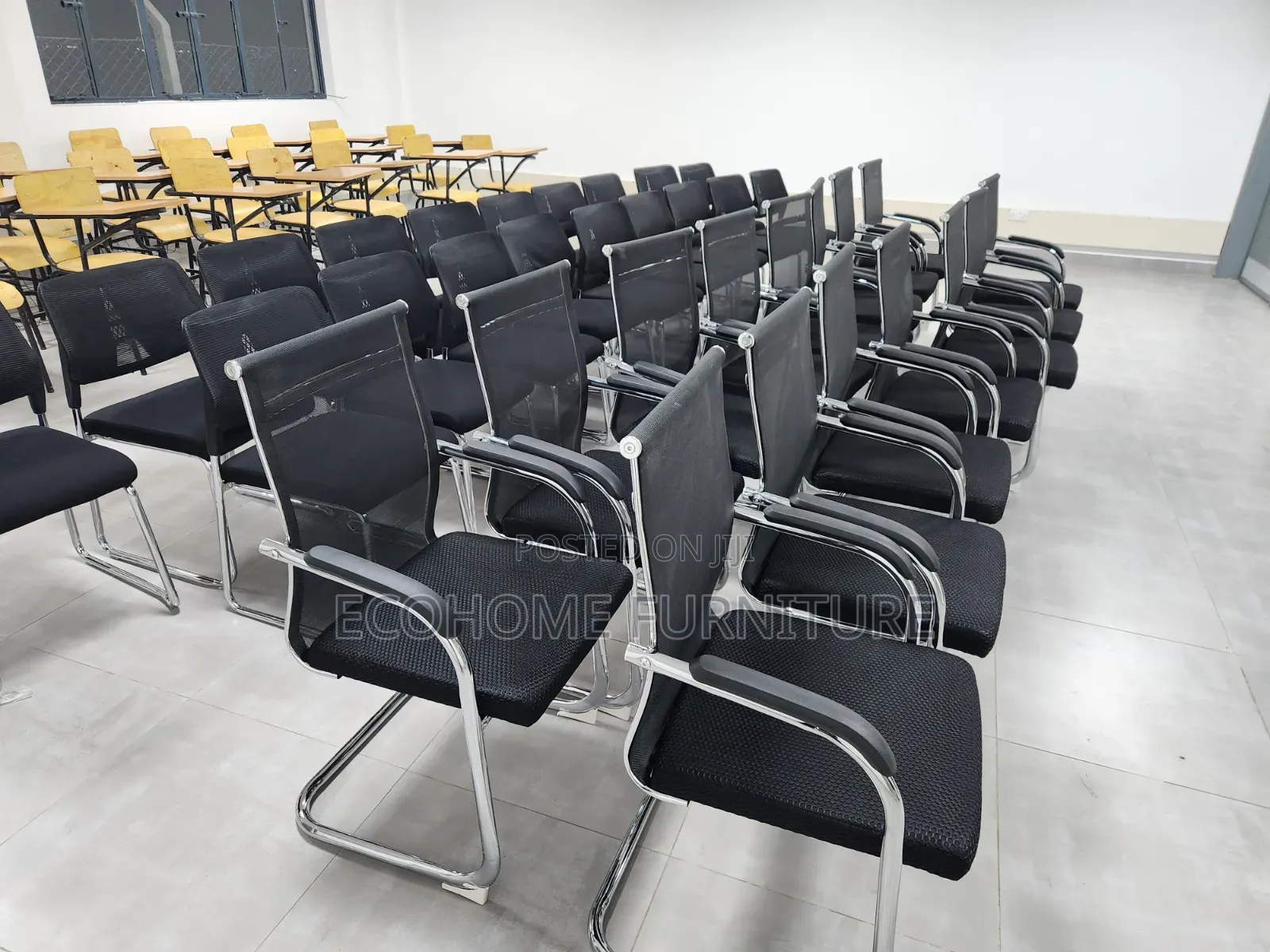 Ergonomic Mesh Visitor Office Chair