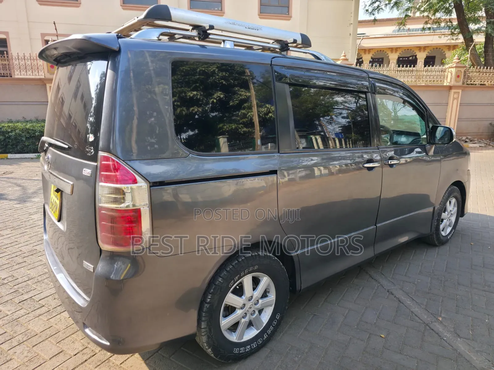 Toyota Noah 2008 Gray