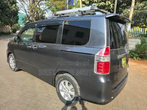 Toyota Noah 2008 Gray