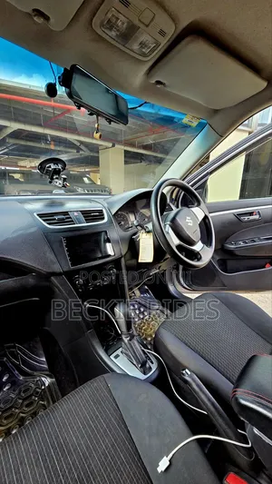 Suzuki Swift 2015 Silver