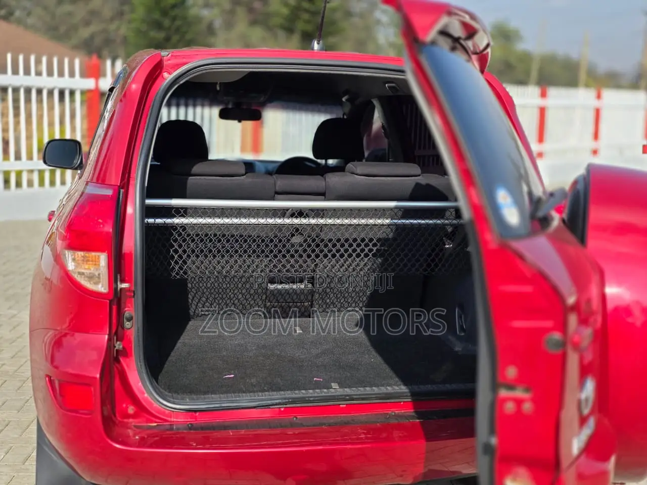 Toyota RAV4 4x4 2009 Red