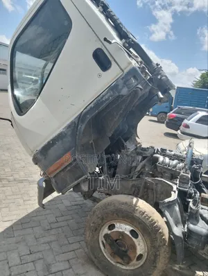 Mitsubishi Canter Water Boozer