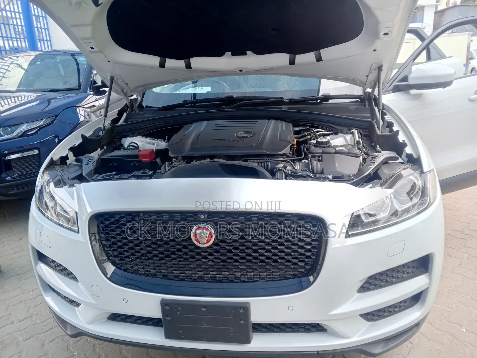 Jaguar F-Pace 2018 White