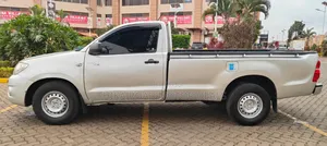 Toyota Hilux 2010 Beige