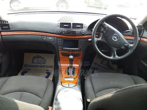 Mercedes-Benz E250 2008 White