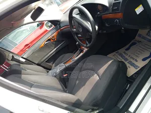 Mercedes-Benz E250 2008 White