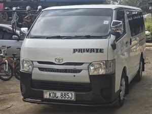 Toyota HiAce 2016 White