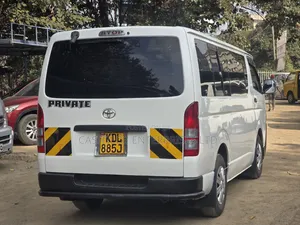 Toyota HiAce 2016 White