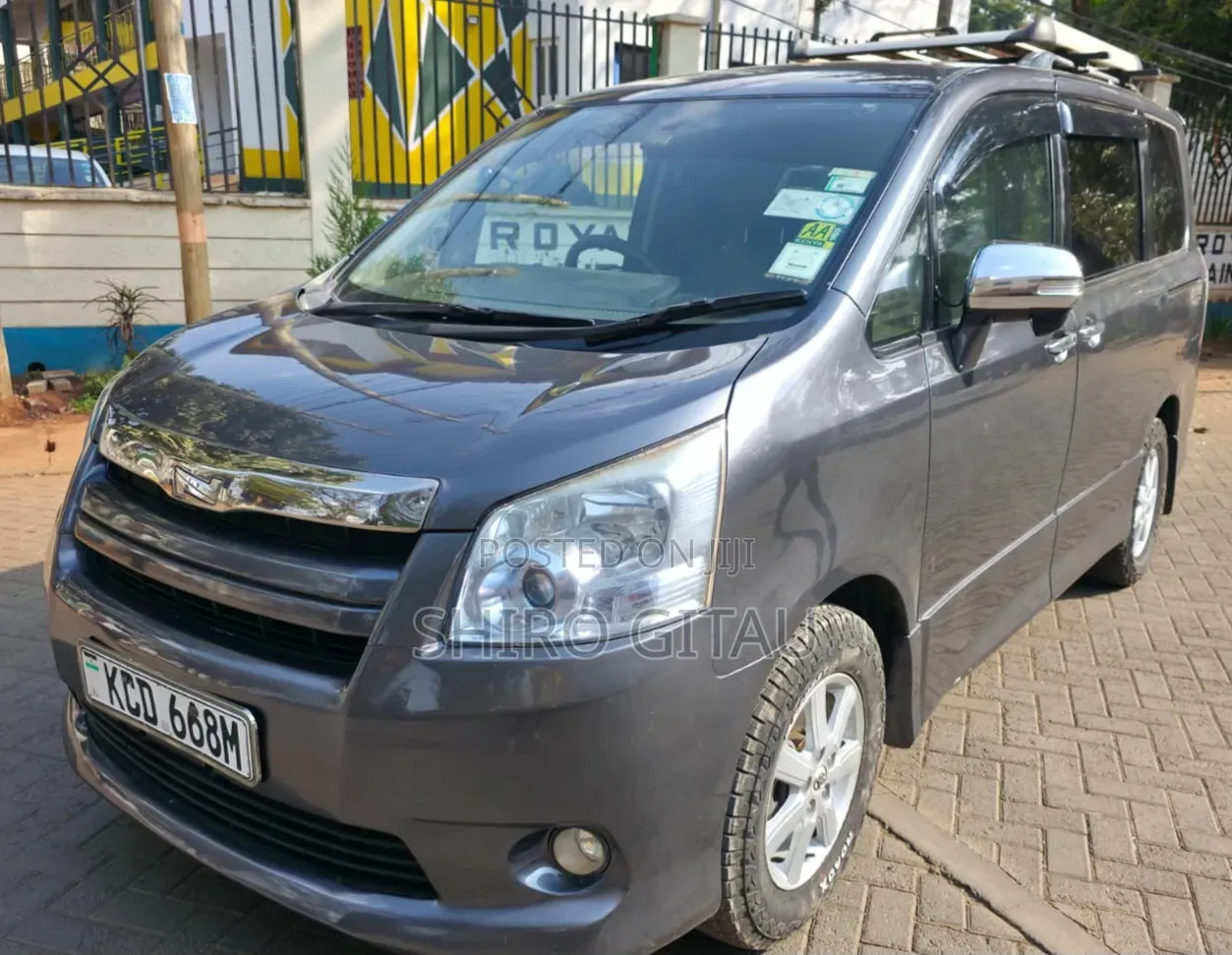 Toyota Noah 2008 Black