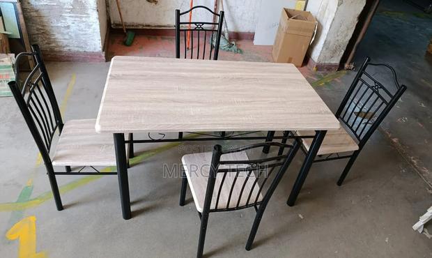 Executive 4-Seater Dining Table - thumbnail 2