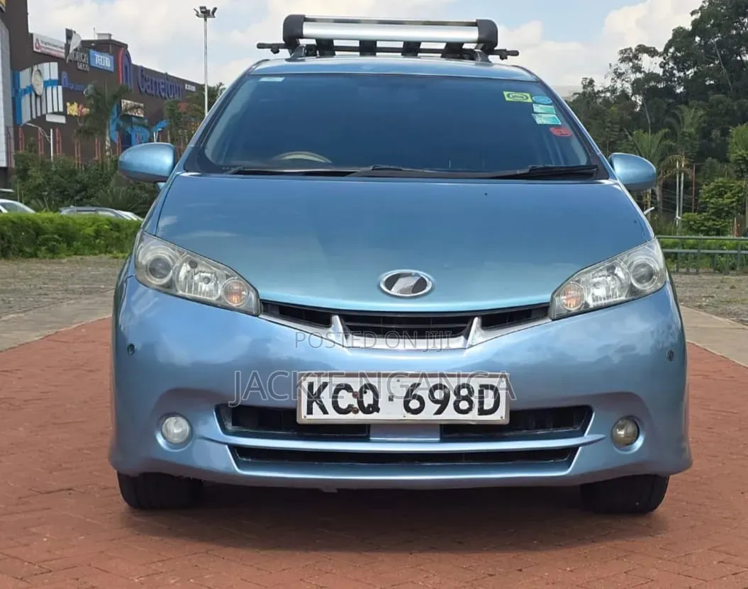 Toyota Wish 2011 Blue