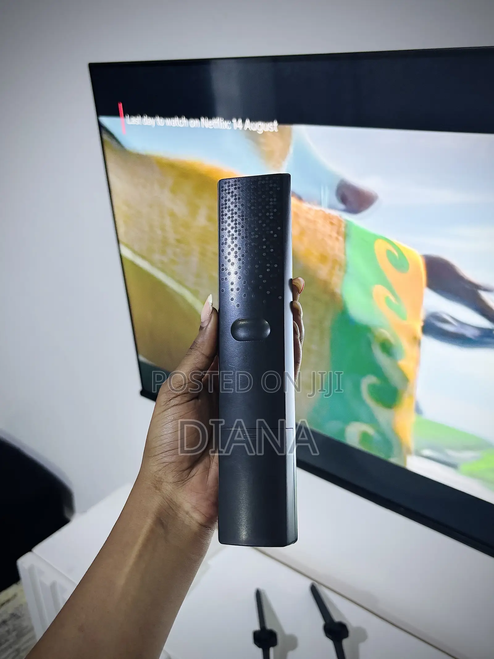 Hisense 55” A6 Series UHD Smart TV With Box