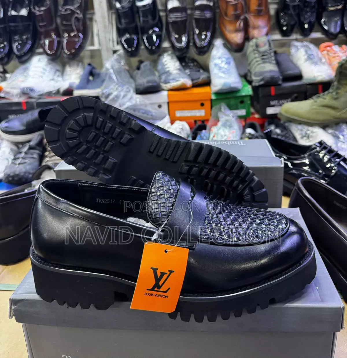 Black Lv M