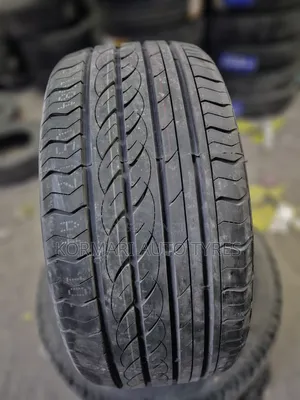 235/35r19 91wxl Centara Tire