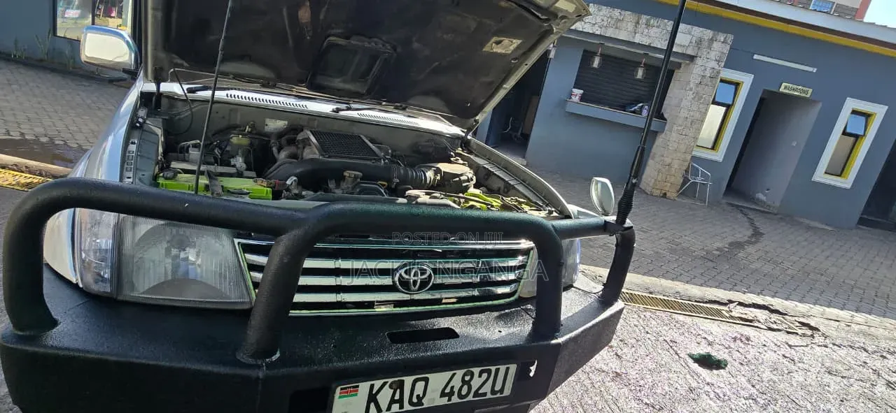 Toyota Land Cruiser Prado 2001 Silver